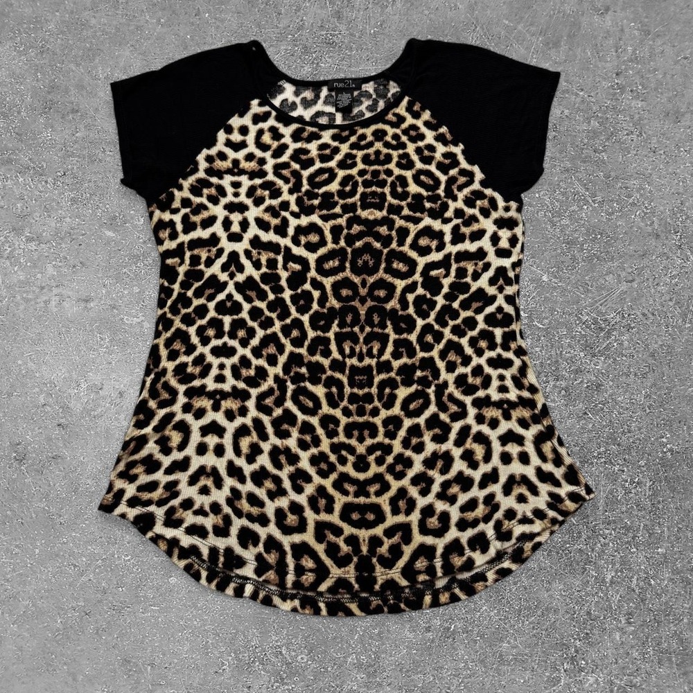 Rue 21 Leopard Print Raglan Top Womens Large Black Animal Print Ribbed Shirt